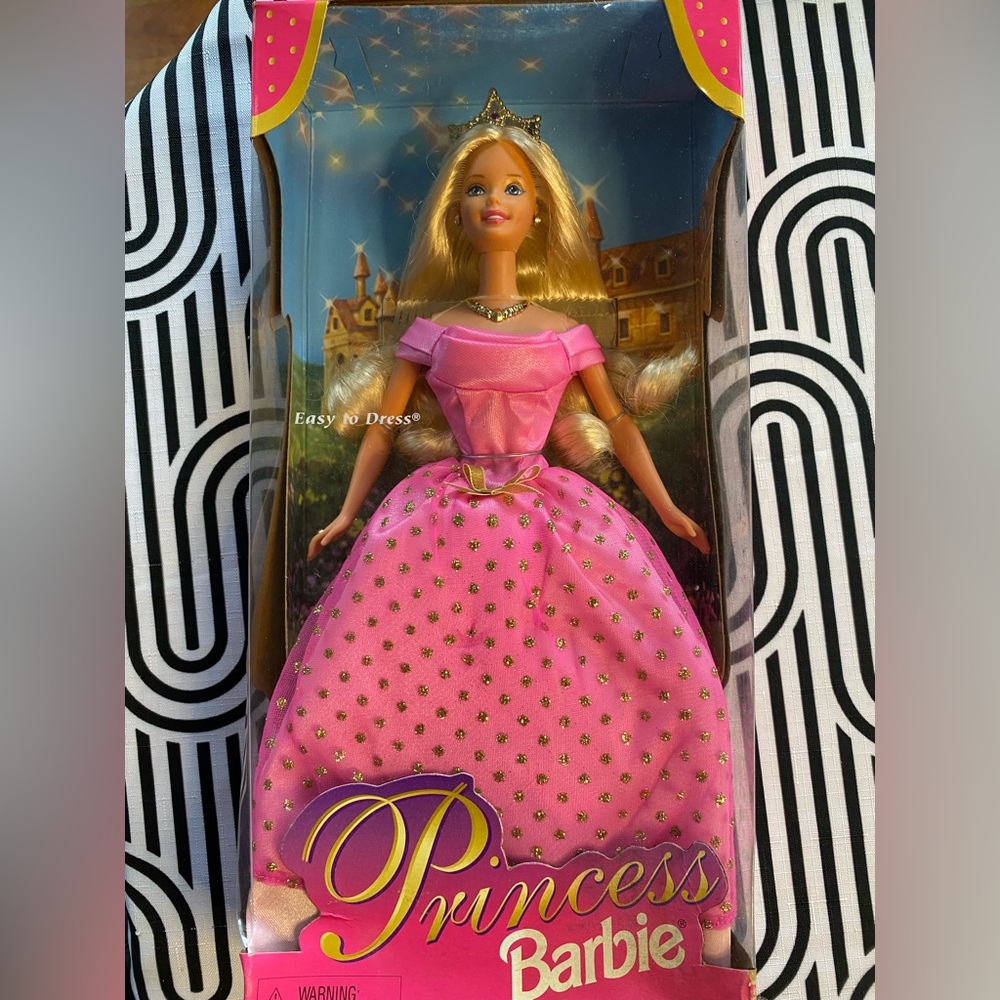 1998 Mattel Barbie Royal Princess Doll. vintage. NRFB #22891